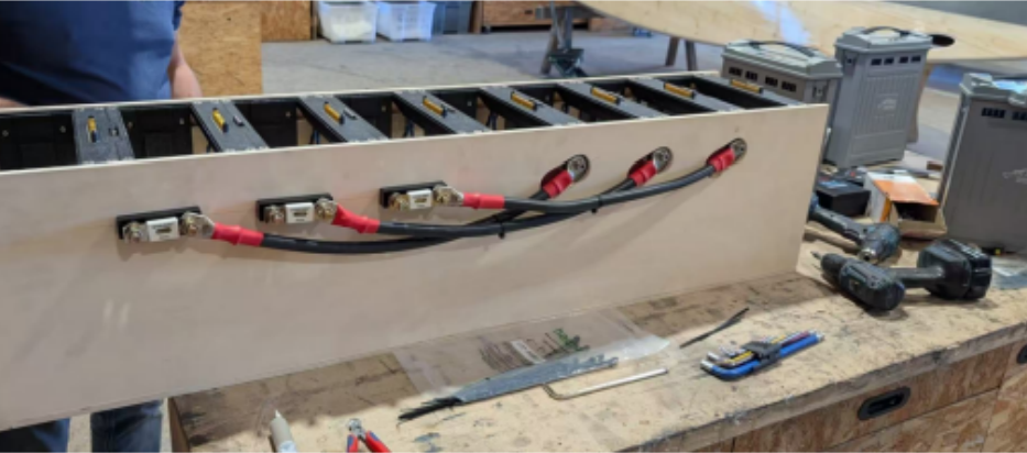 電動(dòng)船電池倉(cāng) 電動(dòng)船電池倉(cāng)