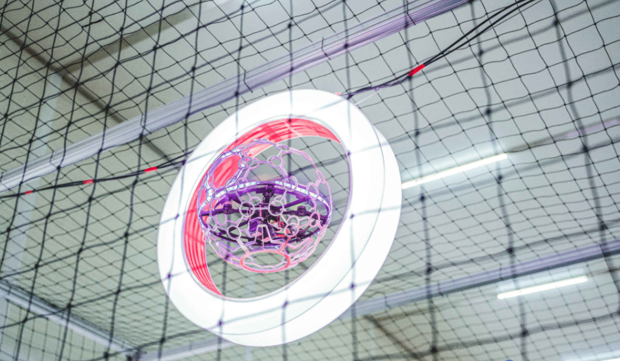 無人機(jī)足球 無人機(jī)足球